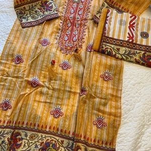 Sold Zellbury lawn embroidered 2 pc